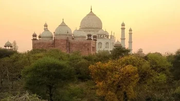 Taj Mahal dari sisi lain. Foto: Reddit