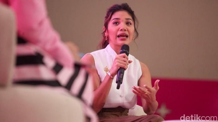 Franka Makarim Spill Kandungan Wajib Skincare, Tips Awet Muda di Usia 40