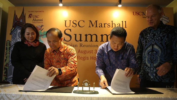 Yayasan Mochamad Thohir memberikan beasiswa jenjang pertengahan karir di program studi magister (S2) International Business Education and Research MBA di USC Marshall School of Business.