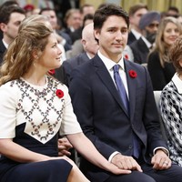 Justin Trudeau juga mengundurkan diri menjadi Perdana Menteri Kanada dan pemimpin Partai Liberal pada Januari ini. Sementara itu, Sophie aktif sebagai advokat kesehatan mental dan kesejahteraan emosional. Ia kerap bekerja sama dengan Canadian Mental Health Association serta menjadi pembicara tentang penerimaan diri dan ketahanan mental. Foto: Dok. AFP