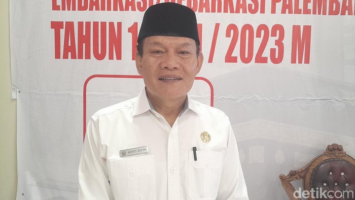 Kepala Bidang Penyelenggaraan Haji dan Umrah Kanwil Kemenag Sumsel Armet Dachil. (Candra Setia Budi/detikSumbagsel)