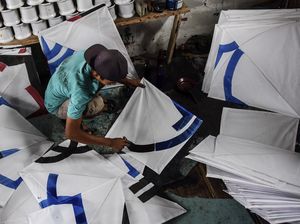 Lagi Musim, Perajin Layangan Banjir Pesanan