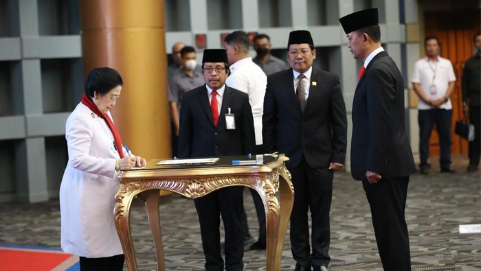 Megawati lantik Laksdya Amarulla Ocatvian jadi Wakil Kepala BRIN
