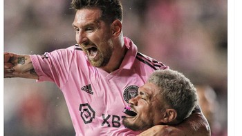 Messi membiarkan aku mengambil penalti. Aku kesulitan belakangan ini sehingga dia memberi penalti ini untuk mendapatkan kembali kepercayaan diri. Aku mengapresiasi hal itu, kata Josef Martinez. Foto: Twitter