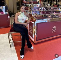 Selebgram berusia 23 tahun ini disebut mirip dengan Ayu Azhari. Tak sedikit juga yang menyebut penampilan Millen Cyrus kini mirip Priyanka Chopra. Foto: Dok. Instagram