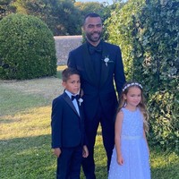 Ashley bertemu Sharon pada 2014 setelah bercerai dari penyanyi Cheryl. Dikatakan jika hidupnya berubah setelah berhubungan dengan model cantik tersebut. Foto: Instagram