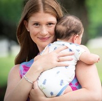 Meski menikah secara Islam, belum diketahui apakah Jannifer Gates dan putri mengikuti keyakinan suaminya. Namun banyak spekulasi bahwa Jennifer Gates masuk Islam. (Foto: Instagram/@jenngatesnassar)
