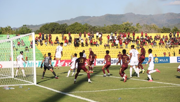 PSM Makassar takluk 1-2 atas Persik Kediri di Stadion Gelora BJ Habibie Parepare pada pekan keenam Liga 1 2023/2024.