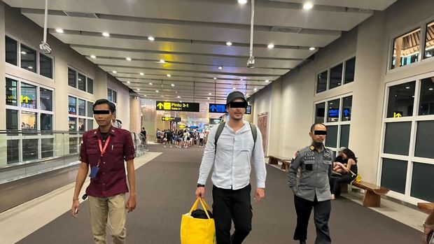Rudenim Denpasar mendeportasi Bobby melalui Bandara Internasional I Gusti Ngurah Rai Bali pada 31 Juli 2023 dengan tujuan akhir Hamburg International Airport, Kamis (3/8/2022). (IST)