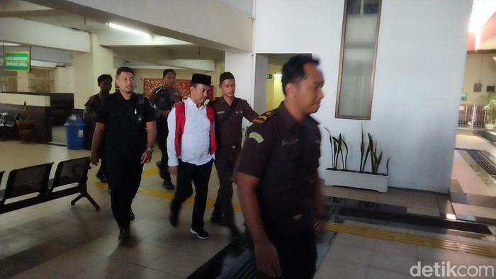 Samanhudi Anwar hadir di PN Surabaya
