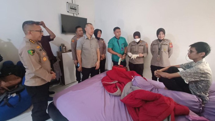 Sultan Rifat Alfatih, mahasiswa korban kabel Bali Tower kini dirawat di RS Polri