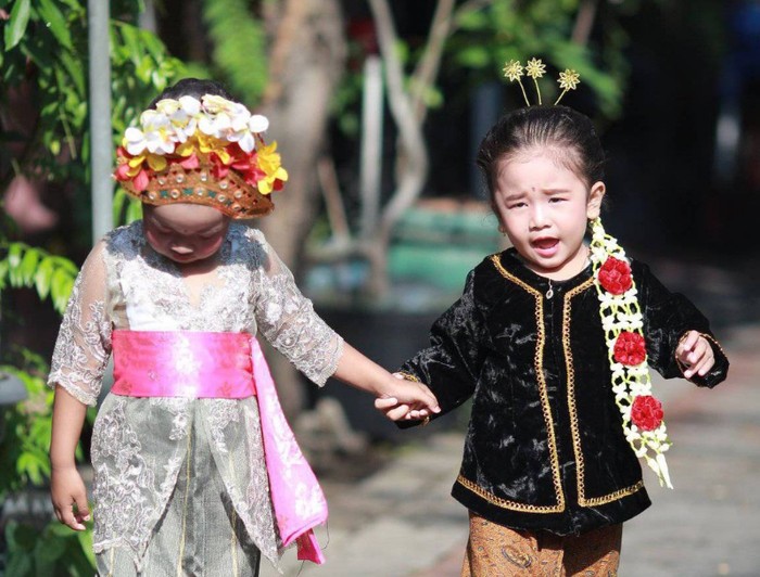 Tempat Sewa Baju Adat Tradisional hingga Kostum Pejuang di Surabaya