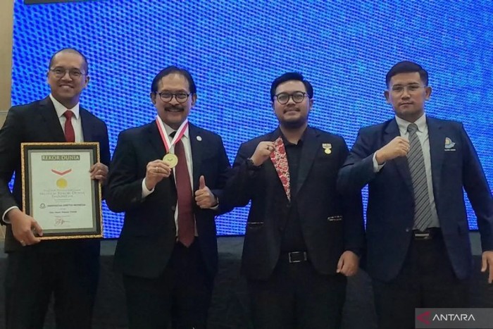UKI Dapat Rekor MURI, Adakan Orasi Ilmiah 30 Jam Nonstop