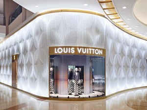 Wajah Baru Louis Vuitton Pacific Place, Dihiasi Karya Seniman Indonesia