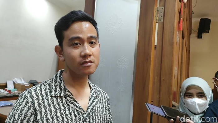Wali Kota Solo Gibran Rakabuming Raka di Balai Kota Solo, Kamis (33/8/2023).