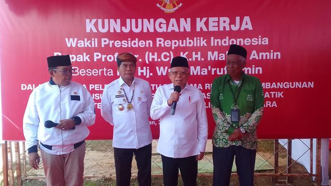 Wapres Ma'ruf Amin (ketiga dari kiri)-(Rakhmad/detikcom)