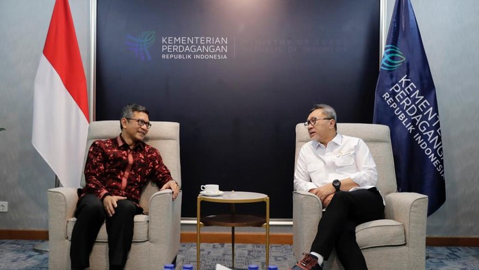 Menteri Perdagangan, Zukifli Hasan bertemu dengan Duta Besar LBBP RI untuk Vietnam, Denny Abdi di Kementerian Perdagangan, Kamis (3/8).