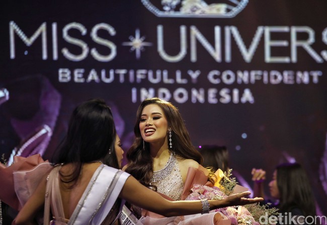 “Miss Universe Indonesia bukan sekadar kontes kecantikan, tapi juga sebuah wadah untuk membawa perubahan,” ujar National Director Miss Universe Indonesia Poppy Capella dalam sambutannya.  Foto: Pradita Utama