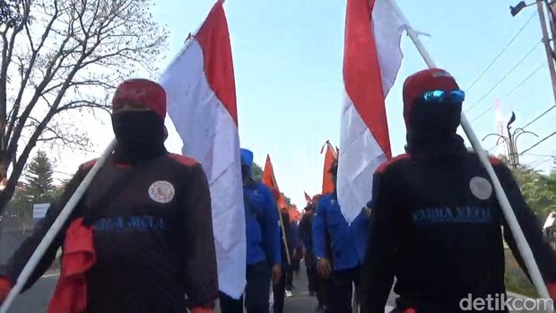 Aksi longmarch buruh