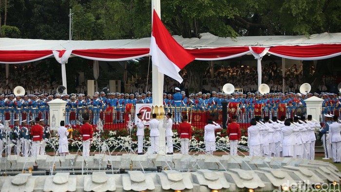 Bendera pusaka Indonesia, Sang Saka Merah Putih
