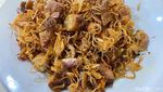 Bikin Nagih! Di Sini Ayam Goreng Ditimbun Bawang Goreng yang Gurih Wangi