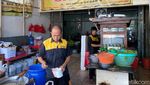 Bikin Nagih! Di Sini Ayam Goreng Ditimbun Bawang Goreng yang Gurih Wangi