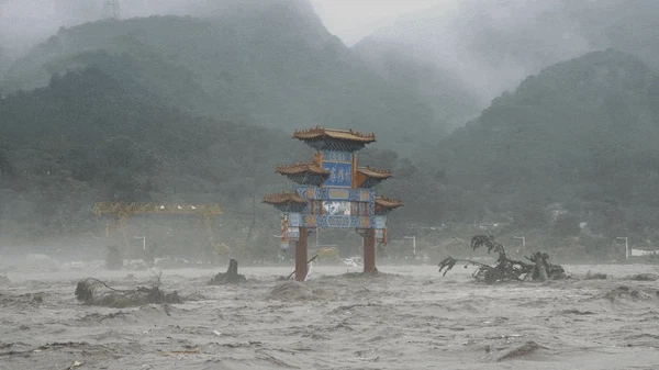 Bingkai Sepekan: Duka Tambang Emas Banyumas-Cuaca Menggila di China