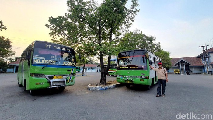 Bus Trans Jatim Koridor III Mojokerto-Surabaya