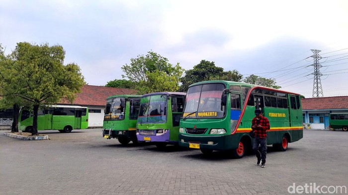 Bus Trans Jatim Koridor III Mojokerto-Surabaya
