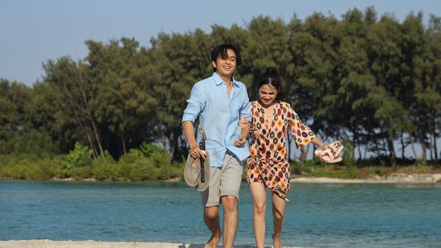Cuplikan adegan dalam film Catatan Si Boy (2023).