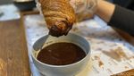 Puas Makan Croissant Raksasa di Sini!