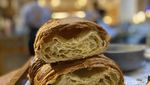 Puas Makan Croissant Raksasa di Sini!