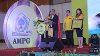 Pelantikan Pengurus Pusat AMPG tahun 2017-2019, Ketum HIPMI yang juga kader AMPG memberikan sambutan dan penghargaan terhadap kader AMPG yang berprestasi.