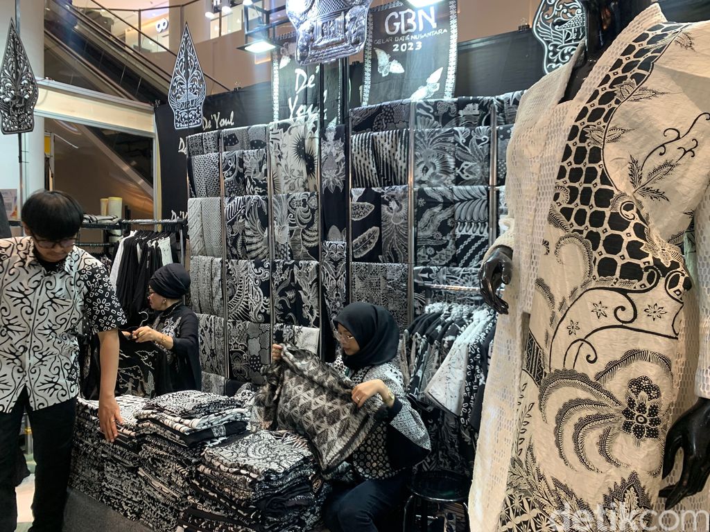 Gelar Batik Nusantara 2023 Hadirkan Diskon, Ada Batik Merah Putih Tema 17-an