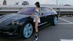Gaya Jennie BLACKPINK Pamer Porsche Baru