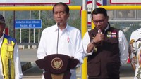 Rahasia Jawa Barat menjadi provinsi paling moncer realisasi investasinya disebut karena di sana banyak dibangun jalan tol yang memudahkan alur logistik. Foto: Dok. Tangkapan Layar YouTube Sekretariat Presiden