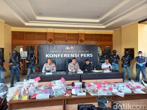 5 Orang Ditangkap Densus di Sukoharjo-Boyolali Berencana Serang Mapolresta Solo