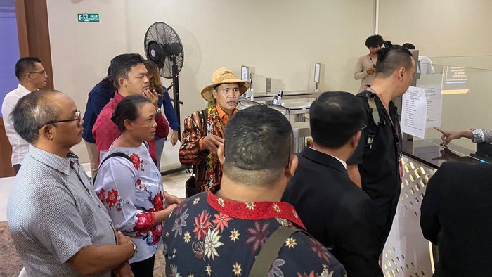 Keluarga Bripda IDF datangi Bareskrim (Rumondang-detikcom)