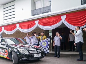Bamsoet Lepas Peserta Mercedes-Benz Club Indonesia Adventouring 3 Negara