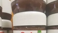 Penggemar selai cokelat Nutella, pasti tertawa melihat Nutella KW yang satu ini bernama Nut Master.  Foto: BuzzFeed/Reddit
