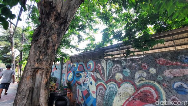 Lokasi ojol tewas tersangkut kabel di Jalan Brigjen Katamso, Palmerah, Jakarta Barat