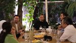 Momen Raffi Ahmad Kunjungi Rumah Zulkifli Hasan