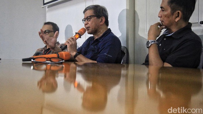 Momen rocky Gerung Minta Maaf soal gaduh 'Bajingan'