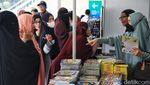 Berburu Busana Muslim hingga Paket Umrah di Halal Fair Istora Senayan