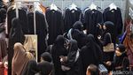 Berburu Busana Muslim hingga Paket Umrah di Halal Fair Istora Senayan