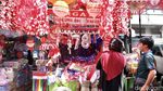 Pasar Mester Jatinegara Bernuansa Merah Putih Jelang HUT RI