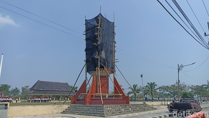patung bung karno blitar