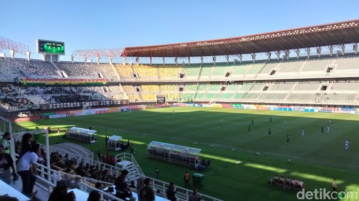stadion gbt sepi penonton