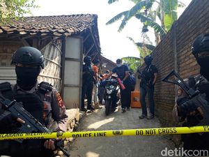 2 Terduga Teroris Boyolali-Sukoharjo Diduga Siapkan Bom Astana Anyar
