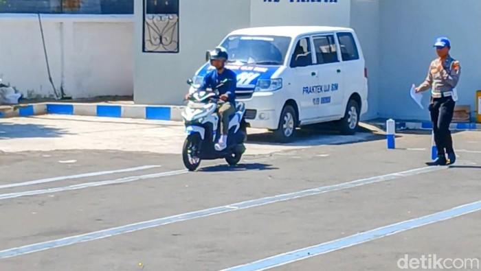 Ujian lintasan SIM